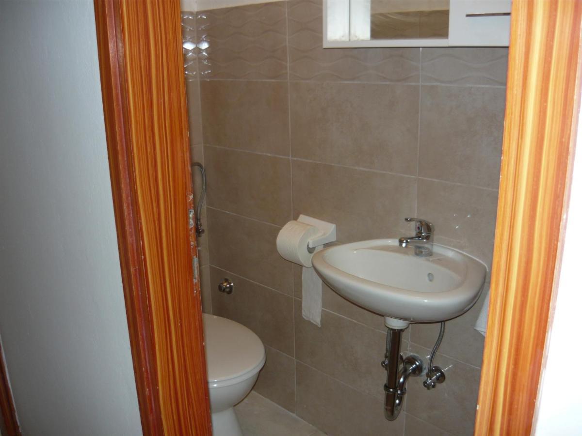Apartments With A Parking Space Kampor, Rab - 4984 Экстерьер фото