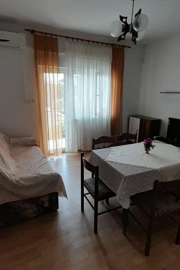 Apartments With A Parking Space Kampor, Rab - 4984 Экстерьер фото